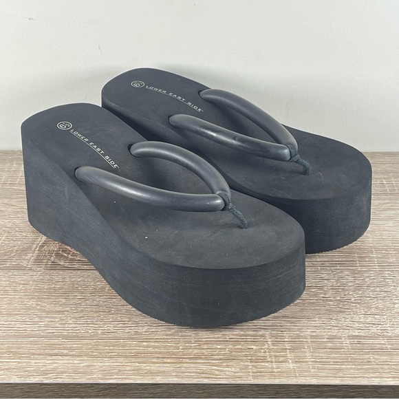 LOWER EAST SIDE Shoes - Y2K Lower East Side Platform Flip Flops Wedge Thong Sandals - Size 6.5